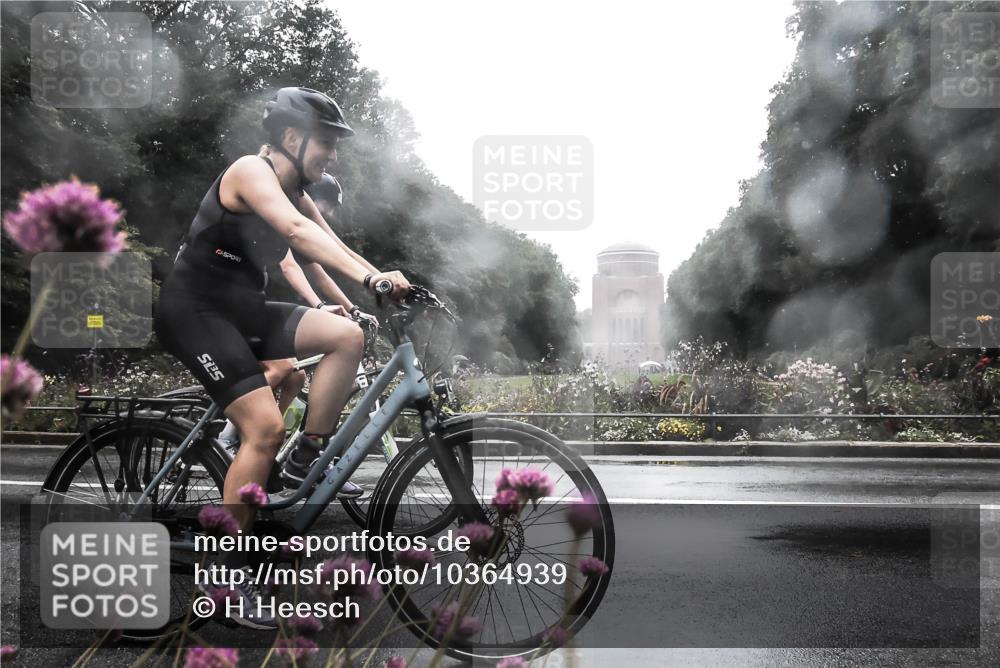 13.09.2026 - Stadtparktriathlon H.Heesch http://msf.ph/oto/10364939 13.09.2026 12:38:26 Radfahren 950, 959, 1097, 1128, 1164, 1193, 1194, 1204 meine-sportfotos.de