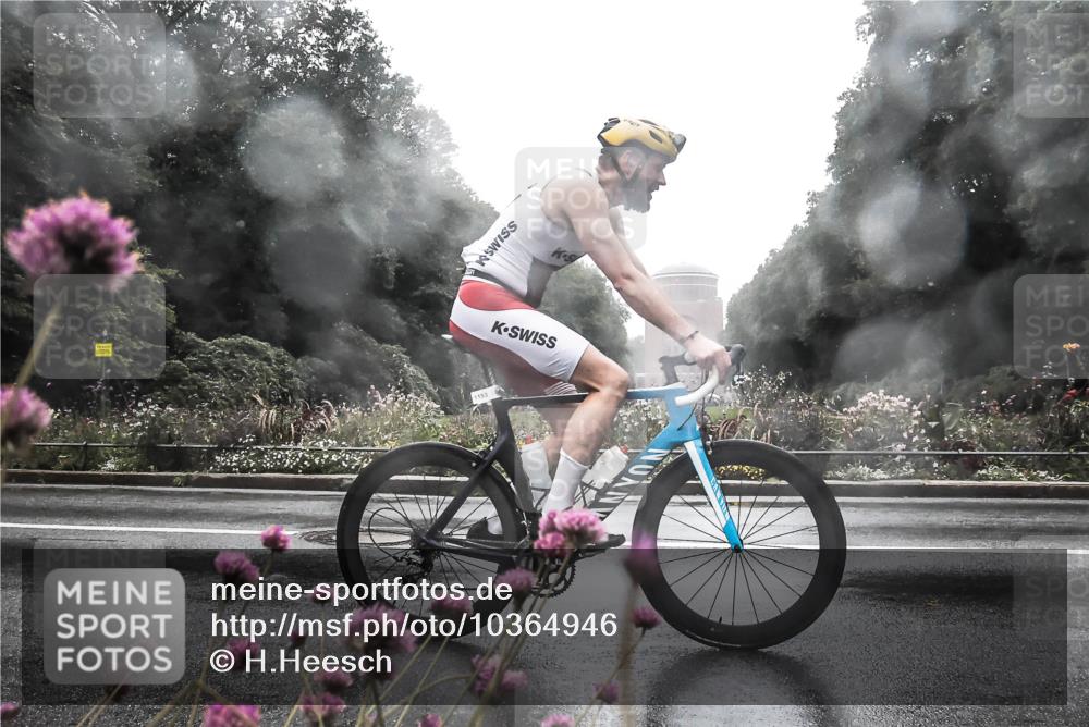 13.09.2026 - Stadtparktriathlon H.Heesch http://msf.ph/oto/10364946 13.09.2026 12:38:28 Radfahren 950, 959, 1097, 1128, 1164, 1193, 1204 meine-sportfotos.de