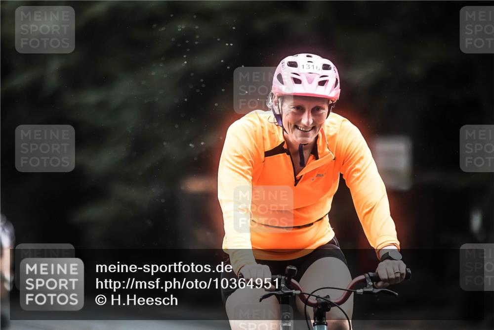13.09.2026 - Stadtparktriathlon H.Heesch http://msf.ph/oto/10364951 13.09.2026 13:13:09 Radfahren 1192, 1316, 1339, 1386, 1402 meine-sportfotos.de