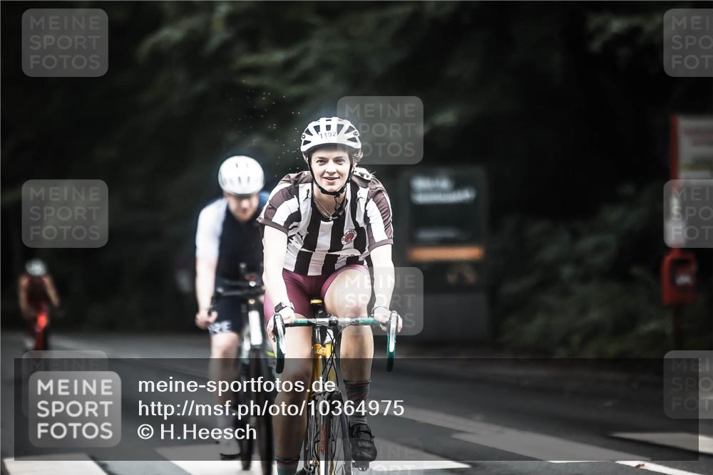 13.09.2026 - Stadtparktriathlon H.Heesch http://msf.ph/oto/10364975 13.09.2026 13:13:11 Radfahren 1192, 1316, 1323, 1386, 1402 meine-sportfotos.de