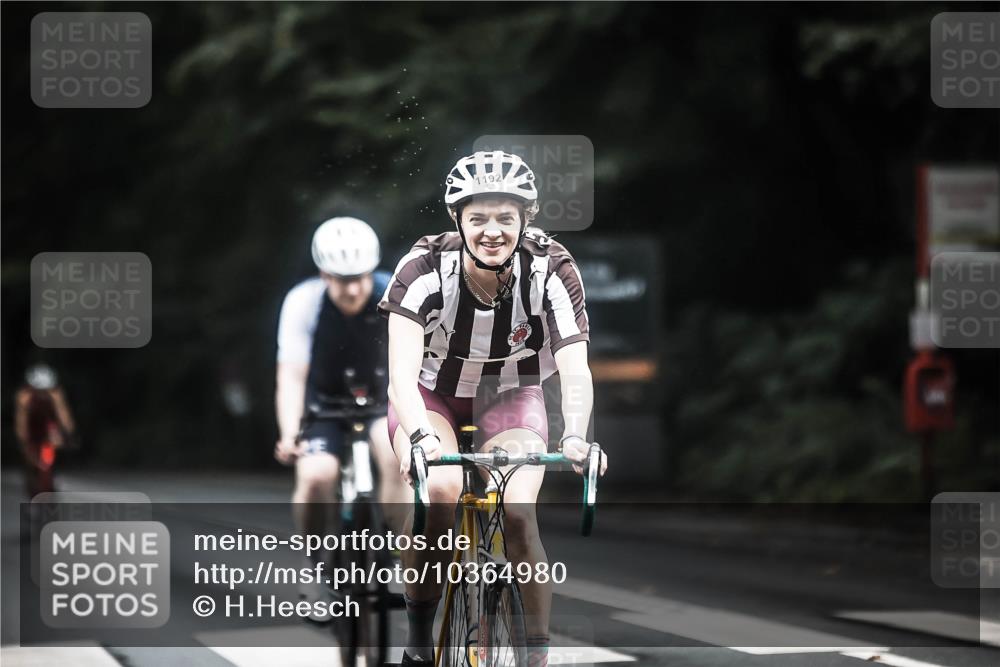 13.09.2026 - Stadtparktriathlon H.Heesch http://msf.ph/oto/10364980 13.09.2026 13:13:11 Radfahren 1192, 1316, 1323, 1386, 1402 meine-sportfotos.de