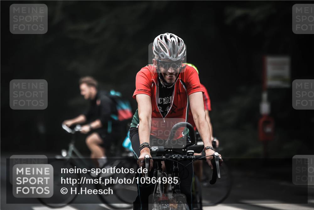 13.09.2026 - Stadtparktriathlon H.Heesch http://msf.ph/oto/10364985 13.09.2026 10:11:32 Radfahren 253, 271, 273, 296, 324 meine-sportfotos.de