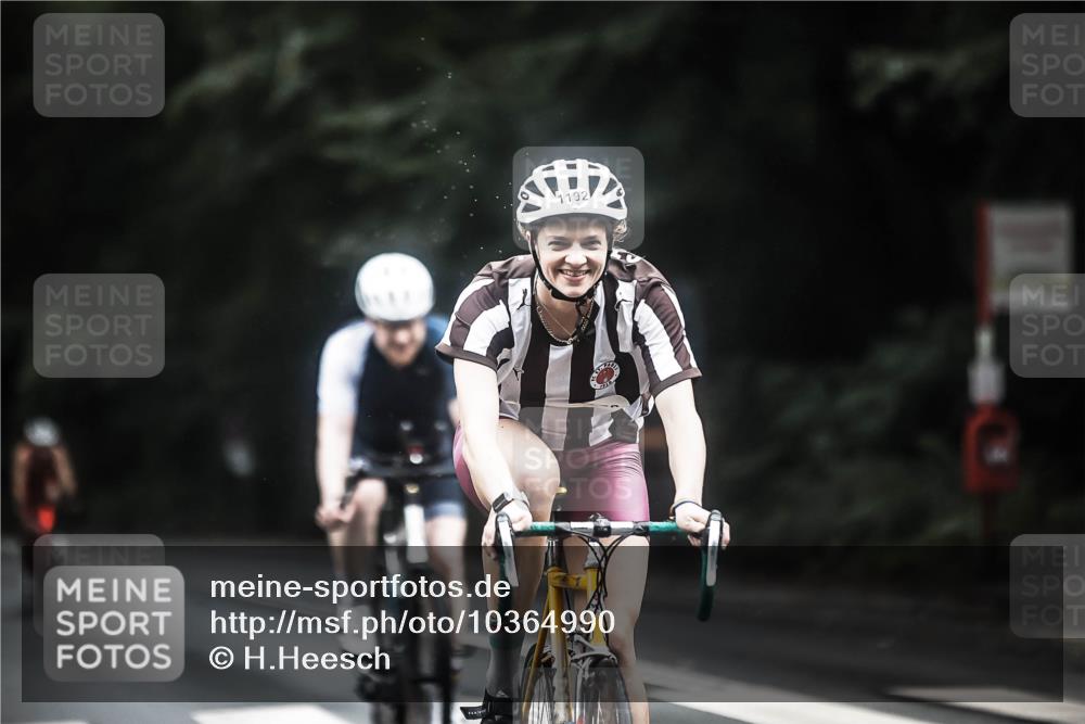 13.09.2026 - Stadtparktriathlon H.Heesch http://msf.ph/oto/10364990 13.09.2026 13:13:11 Radfahren 1192, 1316, 1323, 1386, 1402 meine-sportfotos.de
