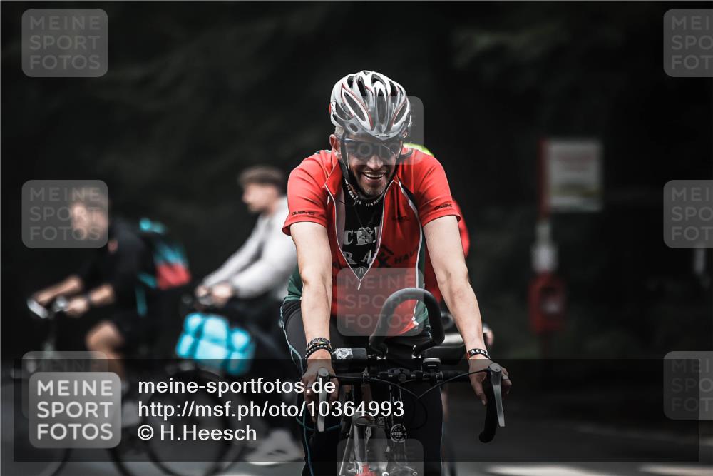 13.09.2026 - Stadtparktriathlon H.Heesch http://msf.ph/oto/10364993 13.09.2026 10:11:32 Radfahren 253, 271, 273, 296, 324 meine-sportfotos.de