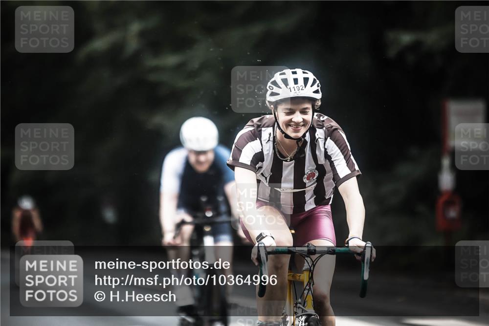 13.09.2026 - Stadtparktriathlon H.Heesch http://msf.ph/oto/10364996 13.09.2026 13:13:11 Radfahren 1192, 1316, 1323, 1386, 1402 meine-sportfotos.de
