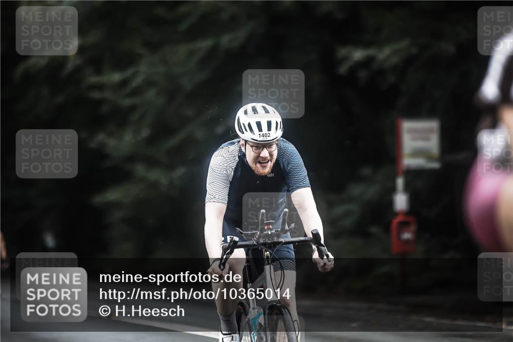 13.09.2026 - Stadtparktriathlon H.Heesch http://msf.ph/oto/10365014 13.09.2026 13:13:11 Radfahren 1192, 1316, 1323, 1386, 1402 meine-sportfotos.de
