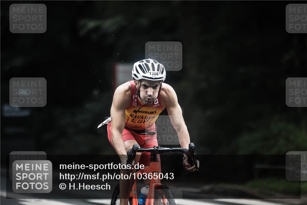 13.09.2026 - Stadtparktriathlon H.Heesch http://msf.ph/oto/10365043 13.09.2026 13:13:15 Radfahren 1192, 1323, 1377, 1386, 1402, 1420 meine-sportfotos.de