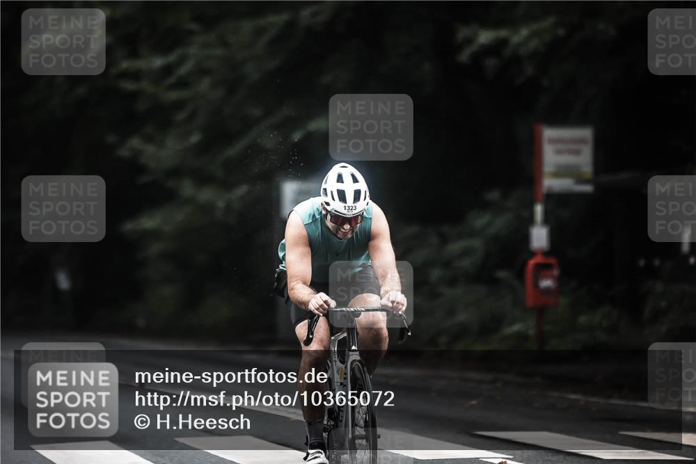 13.09.2026 - Stadtparktriathlon H.Heesch http://msf.ph/oto/10365072 13.09.2026 13:13:17 Radfahren 1323, 1377, 1386, 1402, 1420 meine-sportfotos.de
