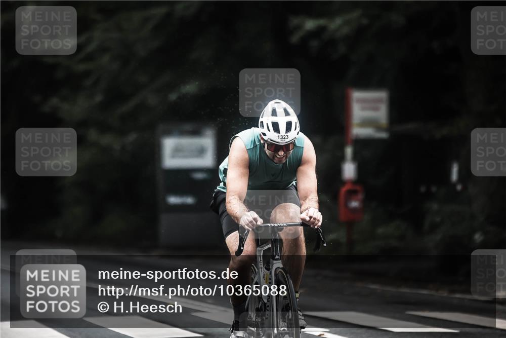 13.09.2026 - Stadtparktriathlon H.Heesch http://msf.ph/oto/10365088 13.09.2026 13:13:17 Radfahren 1323, 1377, 1386, 1402, 1420 meine-sportfotos.de