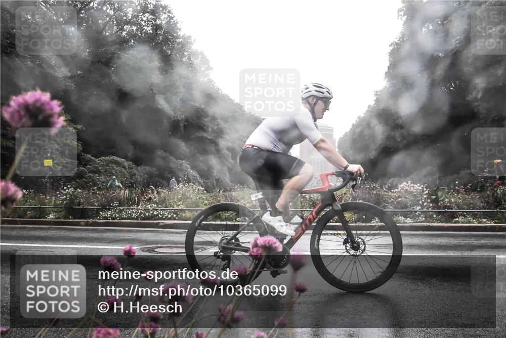 13.09.2026 - Stadtparktriathlon H.Heesch http://msf.ph/oto/10365099 13.09.2026 12:39:21 Radfahren 1114, 1156, 1189, 1231 meine-sportfotos.de