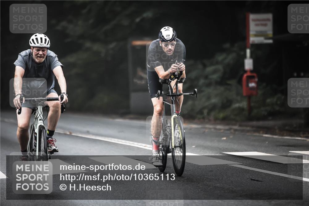 13.09.2026 - Stadtparktriathlon H.Heesch http://msf.ph/oto/10365113 13.09.2026 10:11:46 Radfahren 223, 258, 311, 331 meine-sportfotos.de