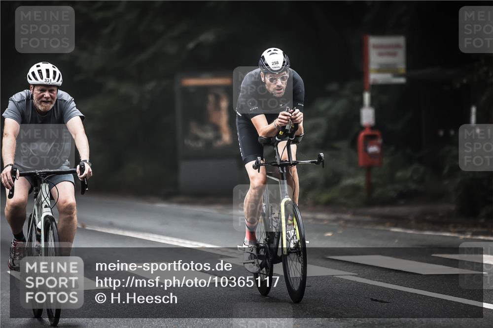 13.09.2026 - Stadtparktriathlon H.Heesch http://msf.ph/oto/10365117 13.09.2026 10:11:46 Radfahren 223, 258, 311, 331 meine-sportfotos.de