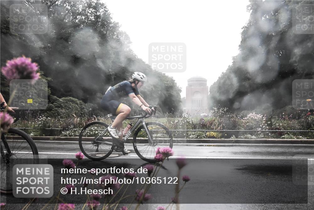 13.09.2026 - Stadtparktriathlon H.Heesch http://msf.ph/oto/10365122 13.09.2026 12:39:28 Radfahren 1163, 1231, 1251, 1262, 1294 meine-sportfotos.de