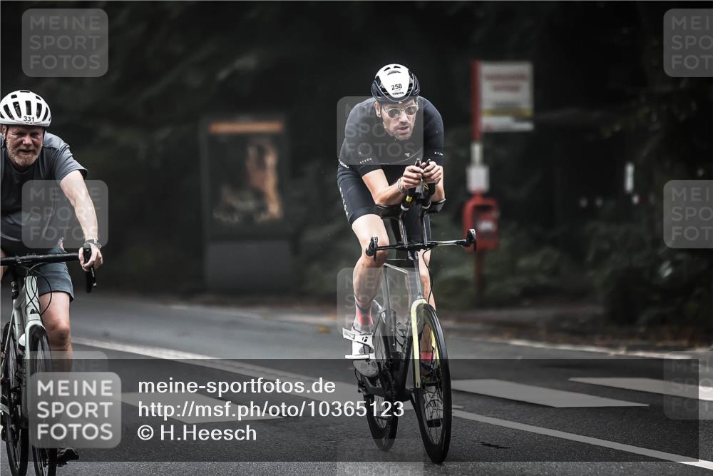 13.09.2026 - Stadtparktriathlon H.Heesch http://msf.ph/oto/10365123 13.09.2026 10:11:47 Radfahren 223, 258, 311, 326, 331 meine-sportfotos.de
