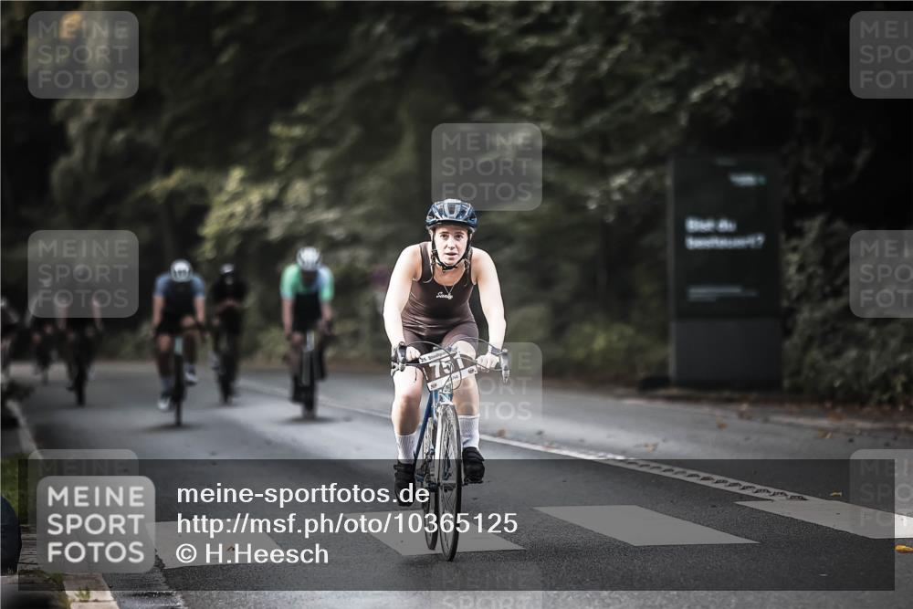 13.09.2026 - Stadtparktriathlon H.Heesch http://msf.ph/oto/10365125 13.09.2026 11:22:15 Radfahren 592, 599, 640, 646, 699, 751 meine-sportfotos.de
