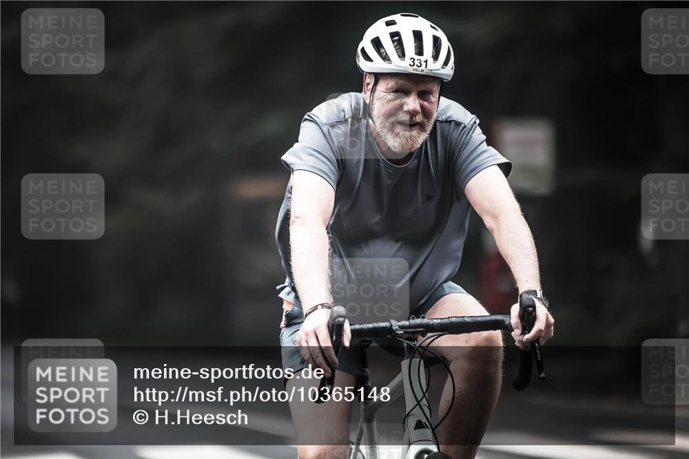 13.09.2026 - Stadtparktriathlon H.Heesch http://msf.ph/oto/10365148 13.09.2026 10:11:48 Radfahren 258, 311, 326, 331 meine-sportfotos.de