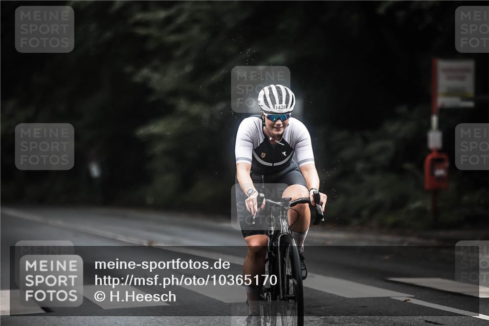 13.09.2026 - Stadtparktriathlon H.Heesch http://msf.ph/oto/10365170 13.09.2026 13:13:22 Radfahren 1276, 1322, 1323, 1377, 1420 meine-sportfotos.de
