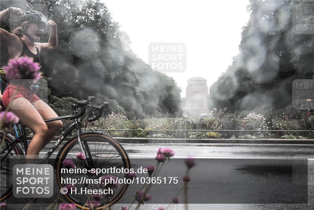 13.09.2026 - Stadtparktriathlon H.Heesch http://msf.ph/oto/10365175 13.09.2026 12:39:42 Radfahren 1118, 1127, 1268 meine-sportfotos.de