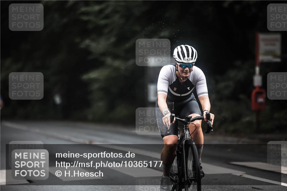 13.09.2026 - Stadtparktriathlon H.Heesch http://msf.ph/oto/10365177 13.09.2026 13:13:22 Radfahren 1276, 1322, 1323, 1377, 1420 meine-sportfotos.de