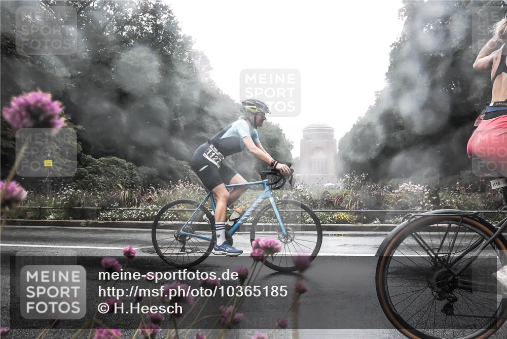 13.09.2026 - Stadtparktriathlon H.Heesch http://msf.ph/oto/10365185 13.09.2026 12:39:42 Radfahren 1118, 1127, 1268 meine-sportfotos.de