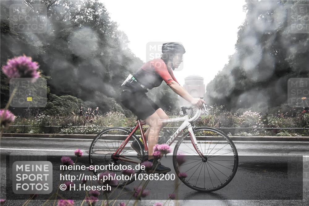 13.09.2026 - Stadtparktriathlon H.Heesch http://msf.ph/oto/10365200 13.09.2026 12:39:47 Radfahren 1263, 1268, 1272 meine-sportfotos.de