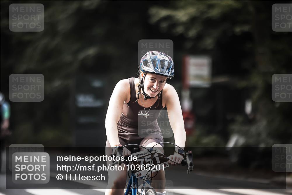 13.09.2026 - Stadtparktriathlon H.Heesch http://msf.ph/oto/10365201 13.09.2026 11:22:16 Radfahren 592, 599, 640, 646, 699, 751 meine-sportfotos.de