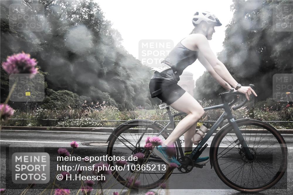 13.09.2026 - Stadtparktriathlon H.Heesch http://msf.ph/oto/10365213 13.09.2026 12:39:48 Radfahren 1151, 1263, 1268, 1272 meine-sportfotos.de
