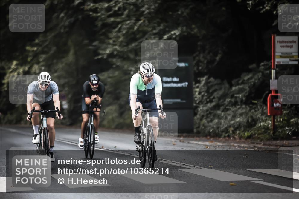 13.09.2026 - Stadtparktriathlon H.Heesch http://msf.ph/oto/10365214 13.09.2026 11:22:17 Radfahren 592, 599, 640, 646, 699, 751 meine-sportfotos.de