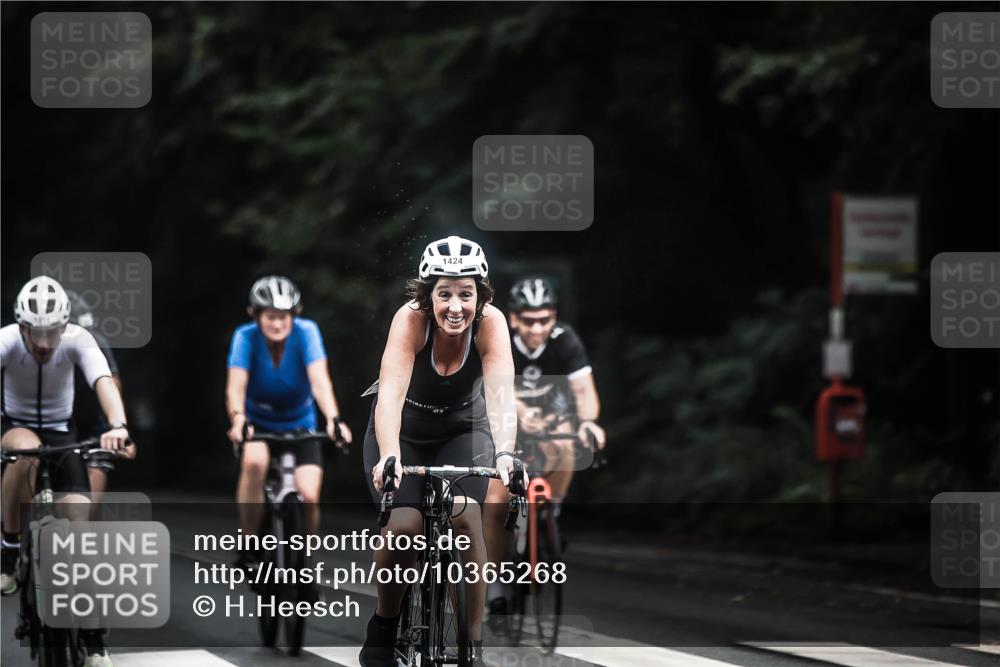13.09.2026 - Stadtparktriathlon H.Heesch http://msf.ph/oto/10365268 13.09.2026 13:13:30 Radfahren 1208, 1276, 1311, 1322, 1372, 1401, 1424 meine-sportfotos.de