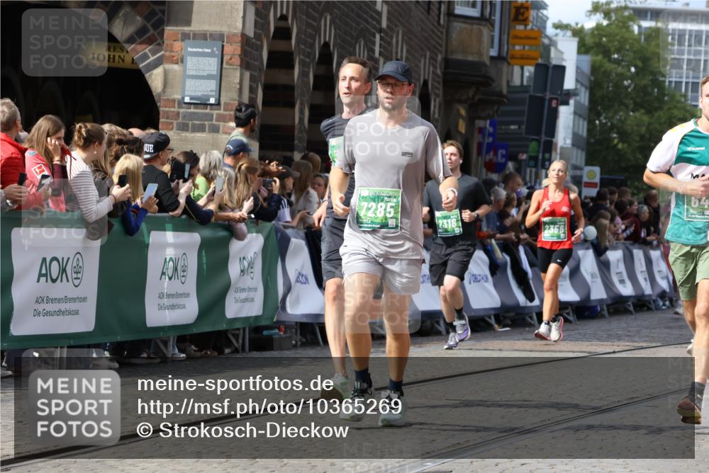 13.09.2026 - 21. swb-Marathon Bremen Strokosch-Dieckow http://msf.ph/oto/10365269 13.09.2026 13:35:25 Ziel 489, 536, 2366, 2413, 2430, 2492, 3063, 3217, 3768, 3916, 4487, 4635, 4985, 5016, 5125, 5647, 6391, 6403, 6627, 6655, 6750, 6756, 7123, 7405, 7657, 7703, 7750, 7998, 8328, 8515, 8623, 9017, 9216, 9526, 9527, 13017, 13018, 13051, 13060, 156, 607, 2041, 2318, 2356, 3055, 4326, 5308, 5661, 6465, 6466, 6644, 7285, 7597, 7700, 8816, 9845, 9862, 9887 meine-sportfotos.de