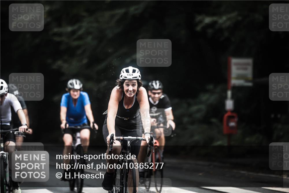 13.09.2026 - Stadtparktriathlon H.Heesch http://msf.ph/oto/10365277 13.09.2026 13:13:30 Radfahren 1208, 1276, 1311, 1322, 1372, 1401, 1424 meine-sportfotos.de