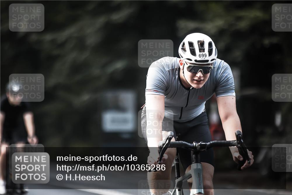 13.09.2026 - Stadtparktriathlon H.Heesch http://msf.ph/oto/10365286 13.09.2026 11:22:20 Radfahren 592, 599, 640, 671, 699, 751, 780 meine-sportfotos.de