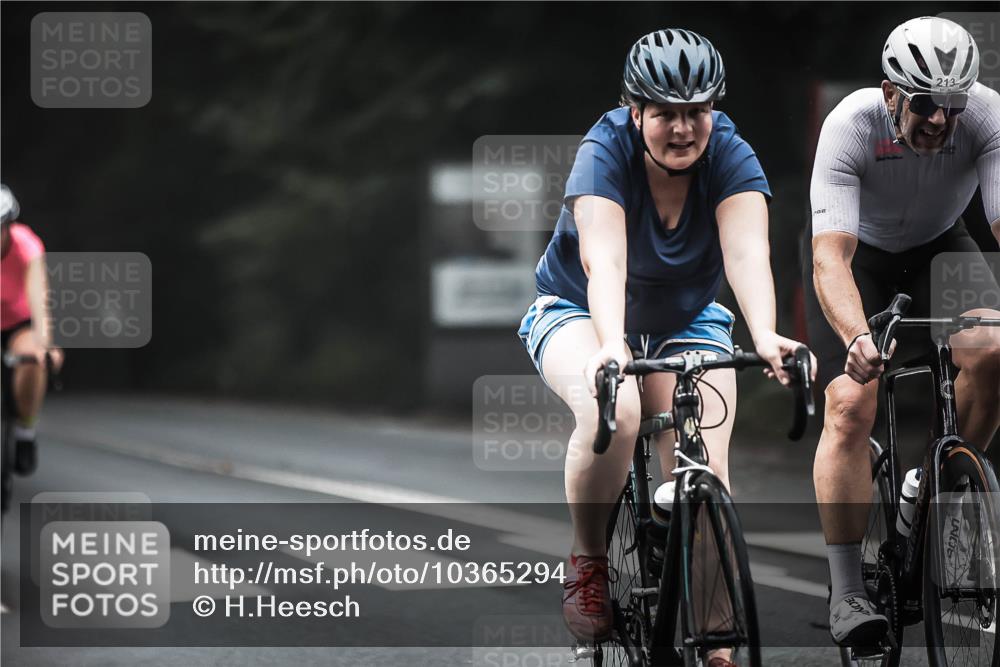 13.09.2026 - Stadtparktriathlon H.Heesch http://msf.ph/oto/10365294 13.09.2026 10:12:03 Radfahren 213, 256, 298, 300, 305, 312, 332, 333, 334, 335 meine-sportfotos.de