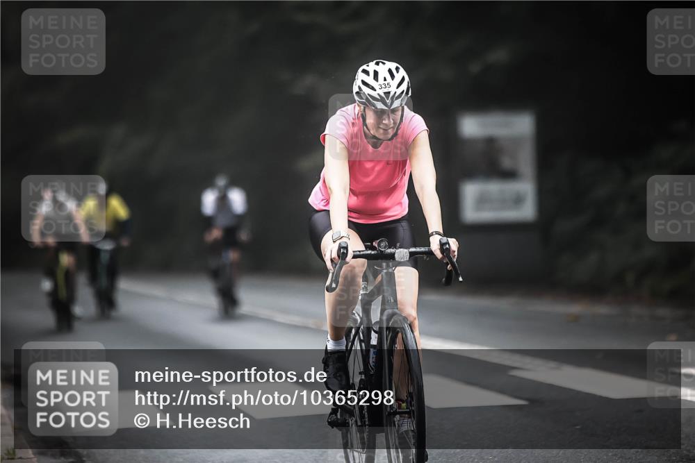 13.09.2026 - Stadtparktriathlon H.Heesch http://msf.ph/oto/10365298 13.09.2026 10:12:04 Radfahren 213, 256, 298, 300, 305, 312, 332, 333, 334, 335 meine-sportfotos.de