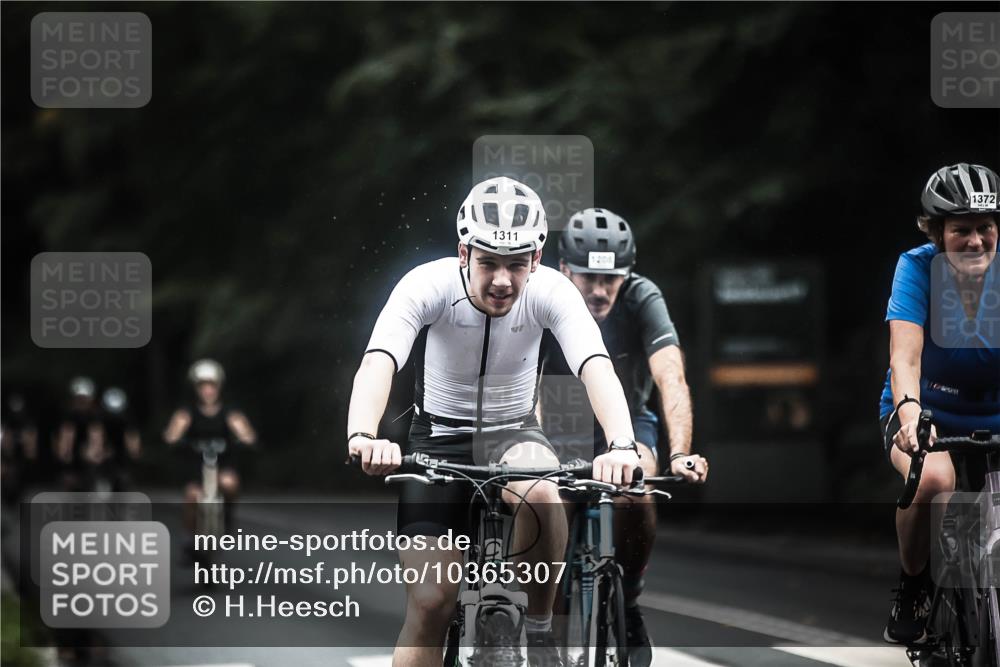 13.09.2026 - Stadtparktriathlon H.Heesch http://msf.ph/oto/10365307 13.09.2026 13:13:31 Radfahren 1082, 1208, 1261, 1276, 1311, 1322, 1372, 1401, 1407, 1424 meine-sportfotos.de