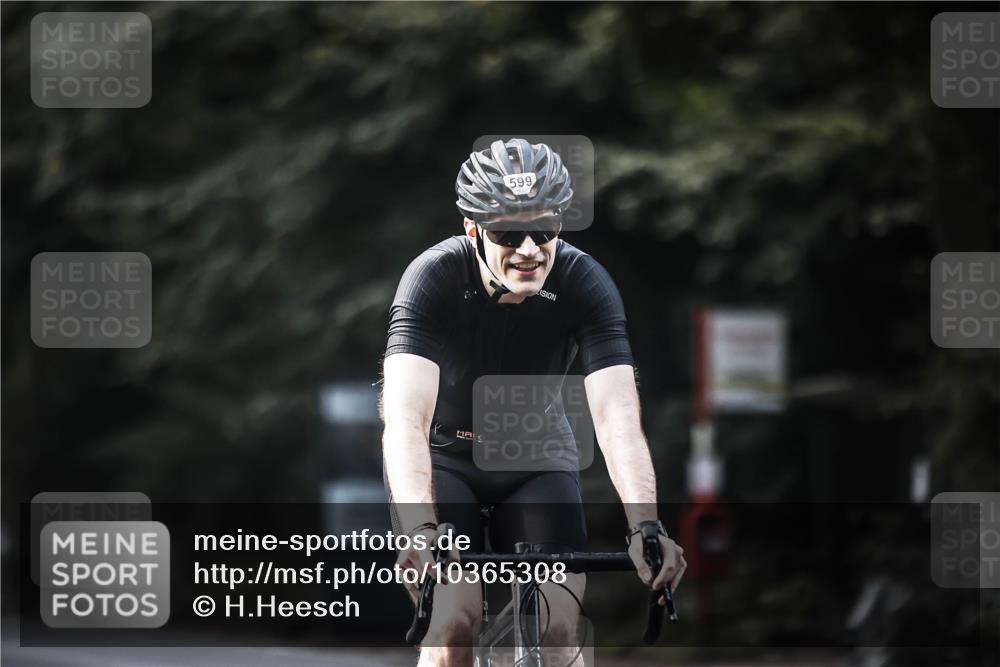 13.09.2026 - Stadtparktriathlon H.Heesch http://msf.ph/oto/10365308 13.09.2026 11:22:21 Radfahren 592, 599, 640, 671, 687, 699, 751, 780 meine-sportfotos.de
