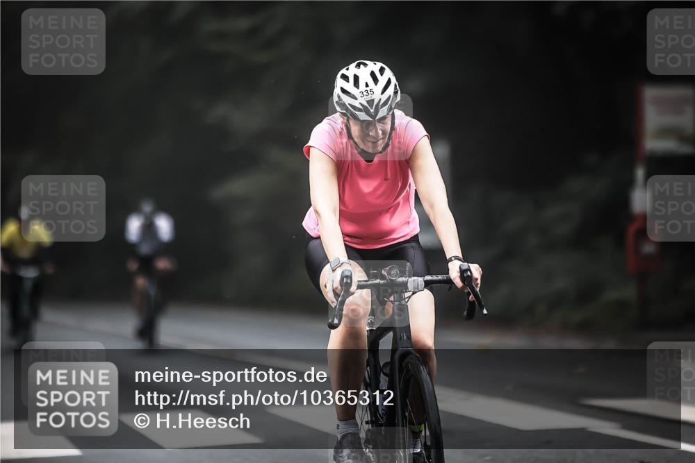 13.09.2026 - Stadtparktriathlon H.Heesch http://msf.ph/oto/10365312 13.09.2026 10:12:05 Radfahren 213, 256, 298, 300, 305, 312, 332, 333, 334, 335 meine-sportfotos.de