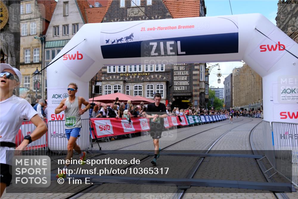 13.09.2026 - 21. swb-Marathon Bremen Tim E. http://msf.ph/oto/10365317 13.09.2026 13:02:56 Ziel 1795, 1850, 3609, 7841, 13237 meine-sportfotos.de