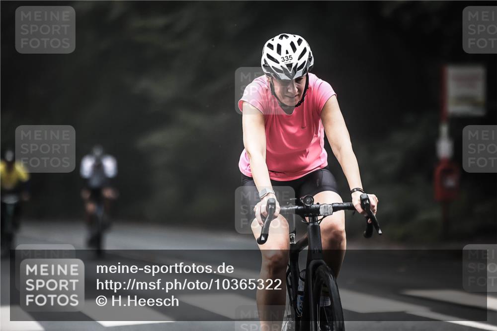 13.09.2026 - Stadtparktriathlon H.Heesch http://msf.ph/oto/10365322 13.09.2026 10:12:05 Radfahren 213, 256, 298, 300, 305, 312, 332, 333, 334, 335 meine-sportfotos.de
