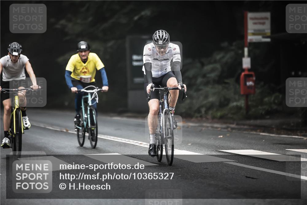13.09.2026 - Stadtparktriathlon H.Heesch http://msf.ph/oto/10365327 13.09.2026 10:12:07 Radfahren 213, 256, 298, 300, 305, 312, 332, 333, 334, 335 meine-sportfotos.de