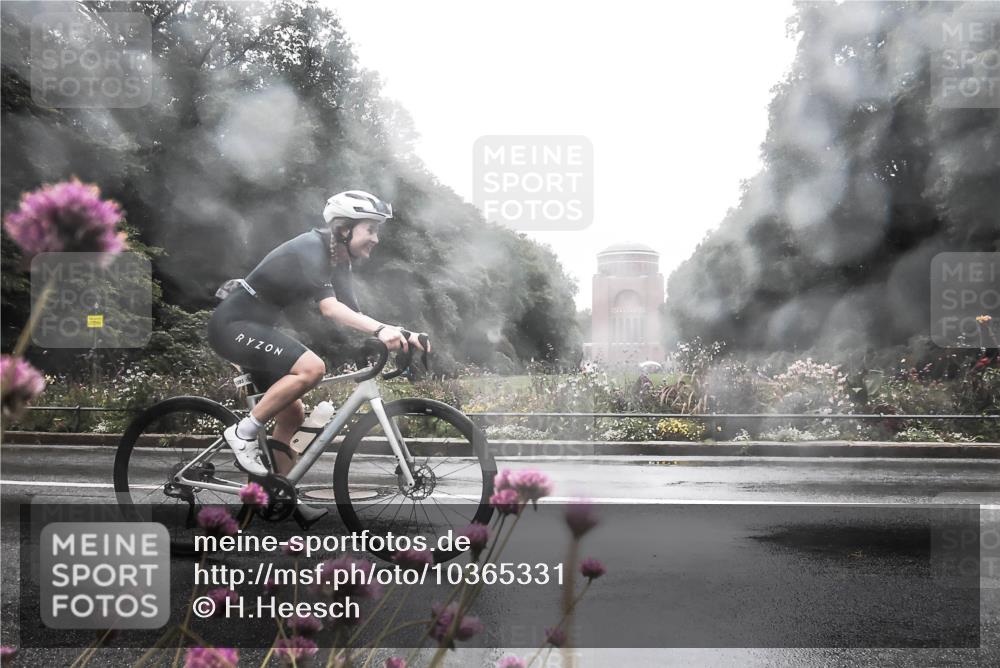 13.09.2026 - Stadtparktriathlon H.Heesch http://msf.ph/oto/10365331 13.09.2026 12:40:46 Radfahren 1283 meine-sportfotos.de