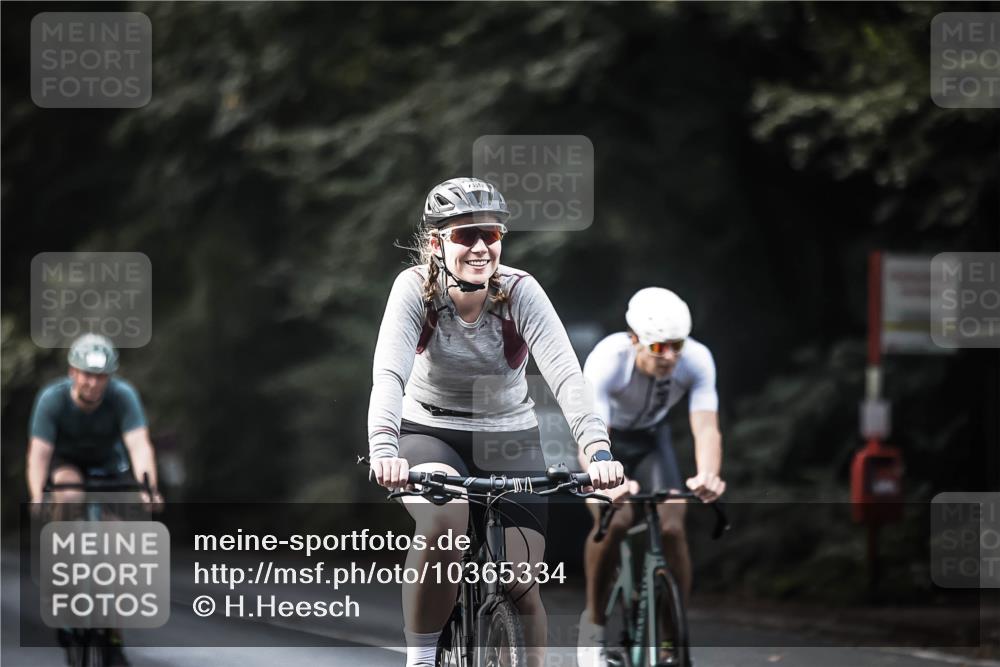 13.09.2026 - Stadtparktriathlon H.Heesch http://msf.ph/oto/10365334 13.09.2026 11:22:25 Radfahren 590, 599, 640, 671, 687, 699, 780, 805 meine-sportfotos.de