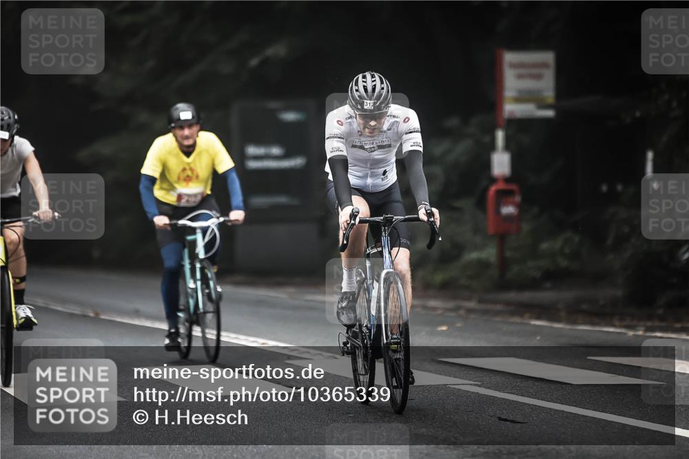 13.09.2026 - Stadtparktriathlon H.Heesch http://msf.ph/oto/10365339 13.09.2026 10:12:07 Radfahren 213, 256, 298, 300, 305, 312, 332, 333, 334, 335 meine-sportfotos.de