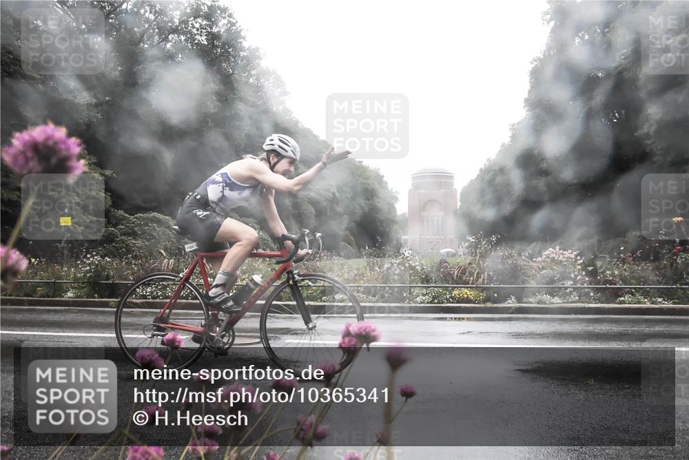 13.09.2026 - Stadtparktriathlon H.Heesch http://msf.ph/oto/10365341 13.09.2026 12:40:53 Radfahren 954, 1124 meine-sportfotos.de