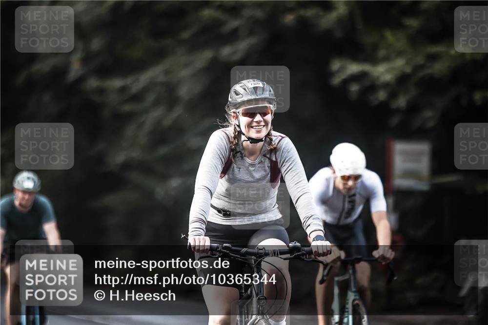 13.09.2026 - Stadtparktriathlon H.Heesch http://msf.ph/oto/10365344 13.09.2026 11:22:25 Radfahren 590, 599, 640, 671, 687, 699, 780, 805 meine-sportfotos.de