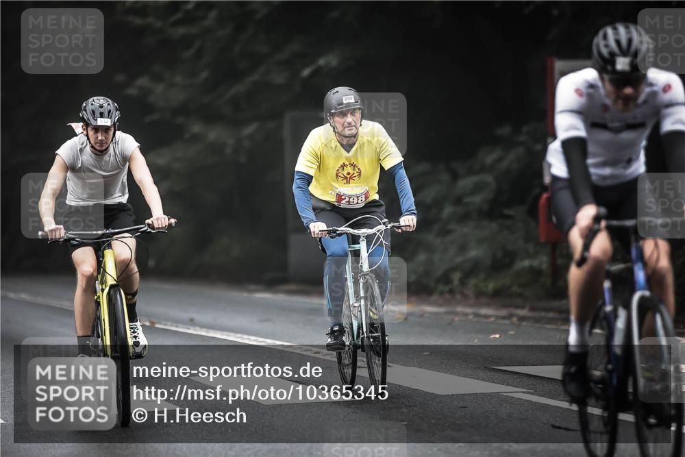 13.09.2026 - Stadtparktriathlon H.Heesch http://msf.ph/oto/10365345 13.09.2026 10:12:08 Radfahren 213, 256, 298, 312, 332, 333, 334, 335 meine-sportfotos.de