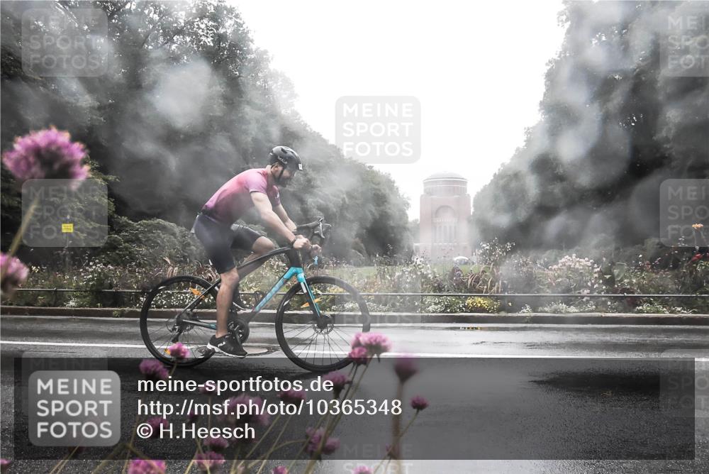 13.09.2026 - Stadtparktriathlon H.Heesch http://msf.ph/oto/10365348 13.09.2026 12:40:56 Radfahren 954, 1124, 1166, 1216 meine-sportfotos.de