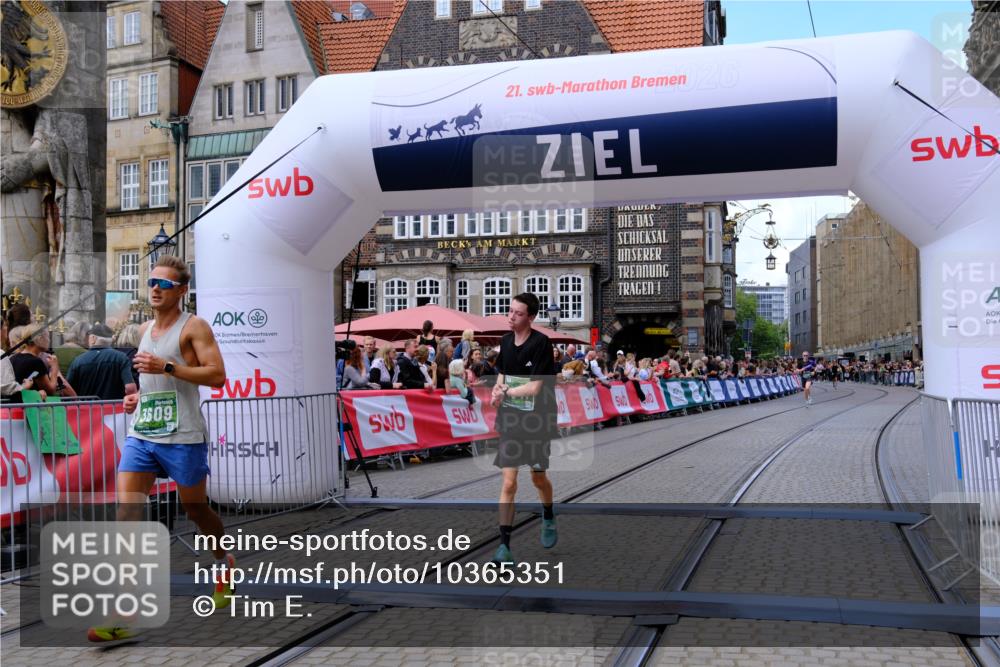 13.09.2026 - 21. swb-Marathon Bremen Tim E. http://msf.ph/oto/10365351 13.09.2026 13:02:56 Ziel 1795, 1850, 3609, 7841, 13237 meine-sportfotos.de