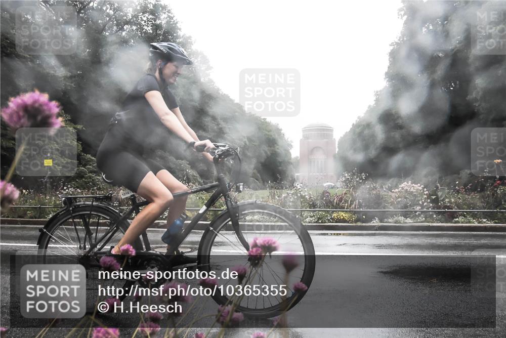 13.09.2026 - Stadtparktriathlon H.Heesch http://msf.ph/oto/10365355 13.09.2026 12:40:57 Radfahren 954, 1124, 1166, 1216 meine-sportfotos.de