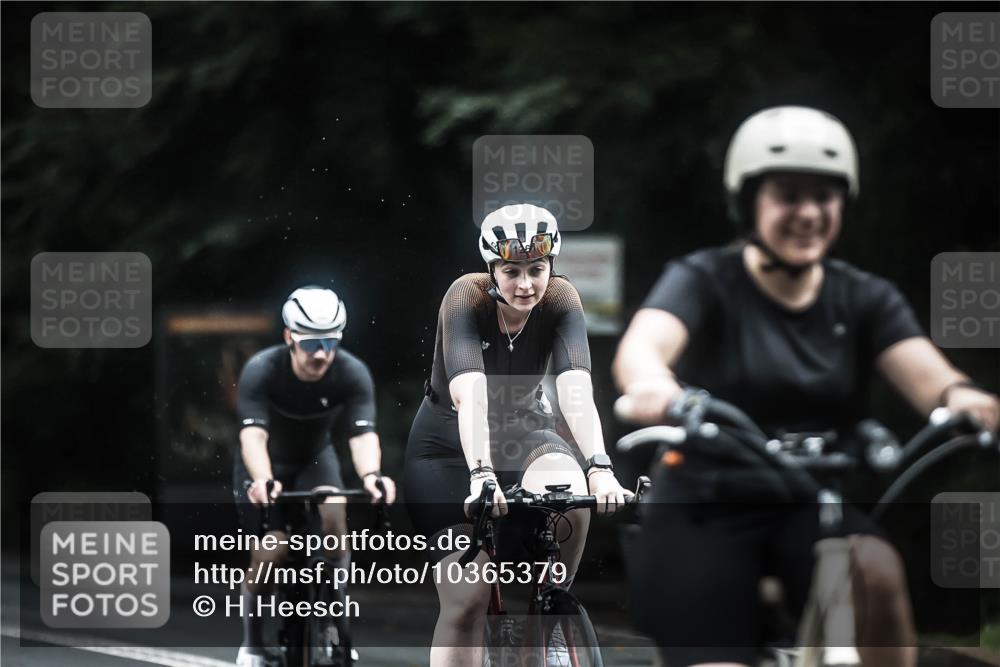 13.09.2026 - Stadtparktriathlon H.Heesch http://msf.ph/oto/10365379 13.09.2026 13:13:37 Radfahren 1082, 1208, 1245, 1261, 1269, 1311, 1369, 1372, 1407 meine-sportfotos.de